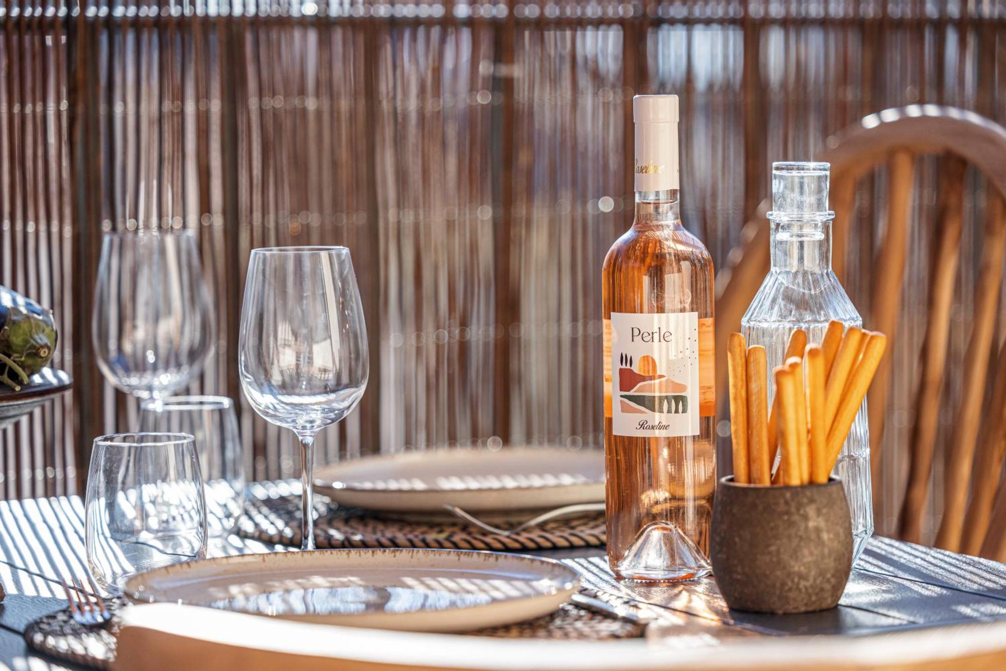 Wabisabi Suites - Mero Cannes Bagian luar foto