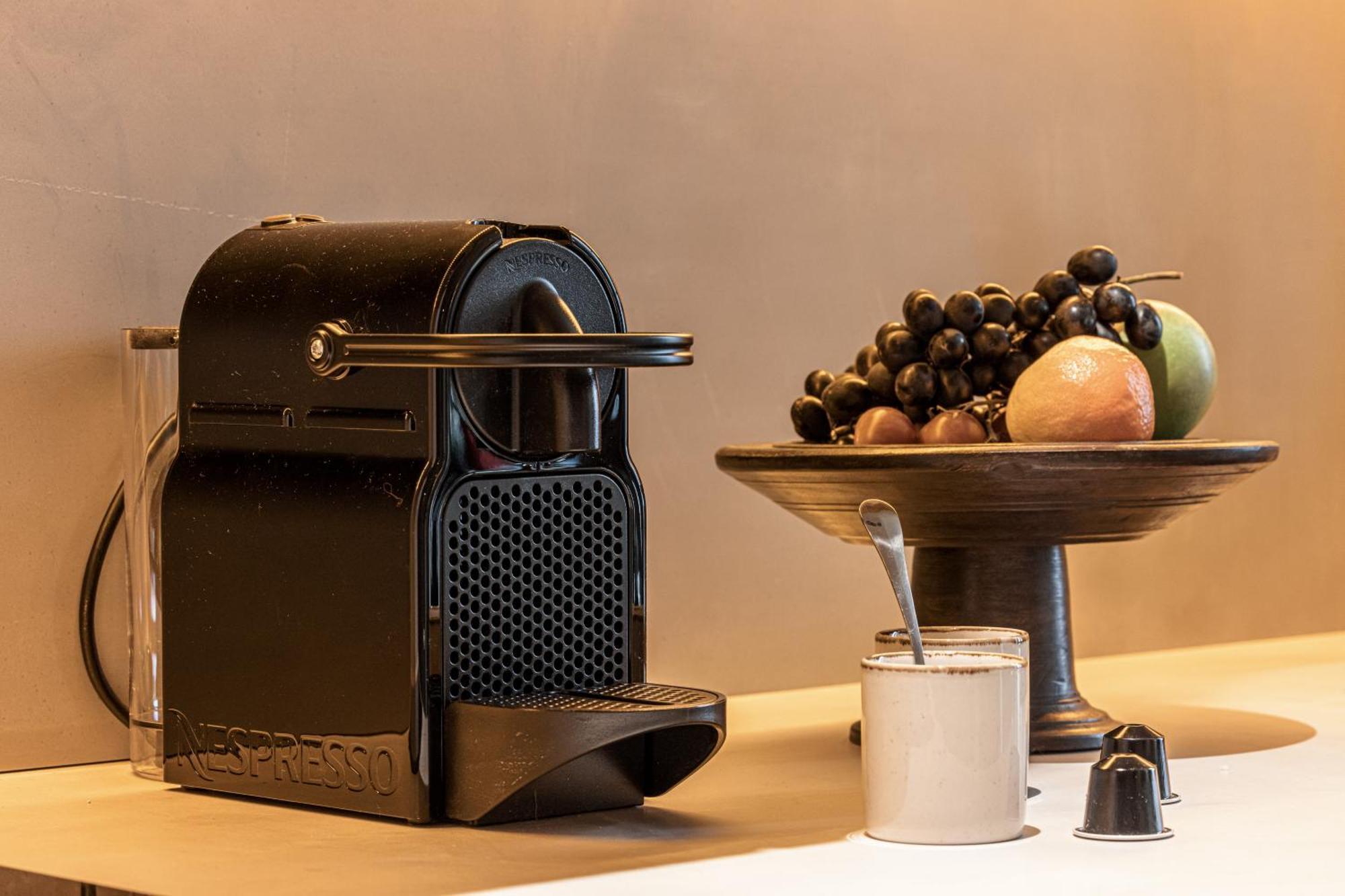 Wabisabi Suites - Mero Cannes Bagian luar foto